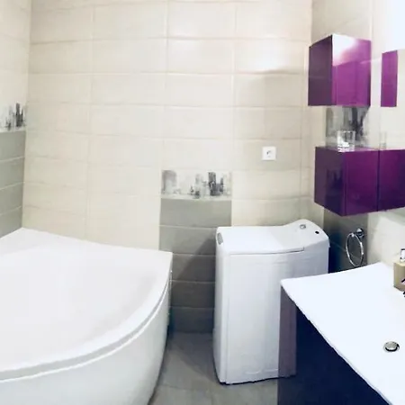 Апартаменти Apartament 2 Брашов
